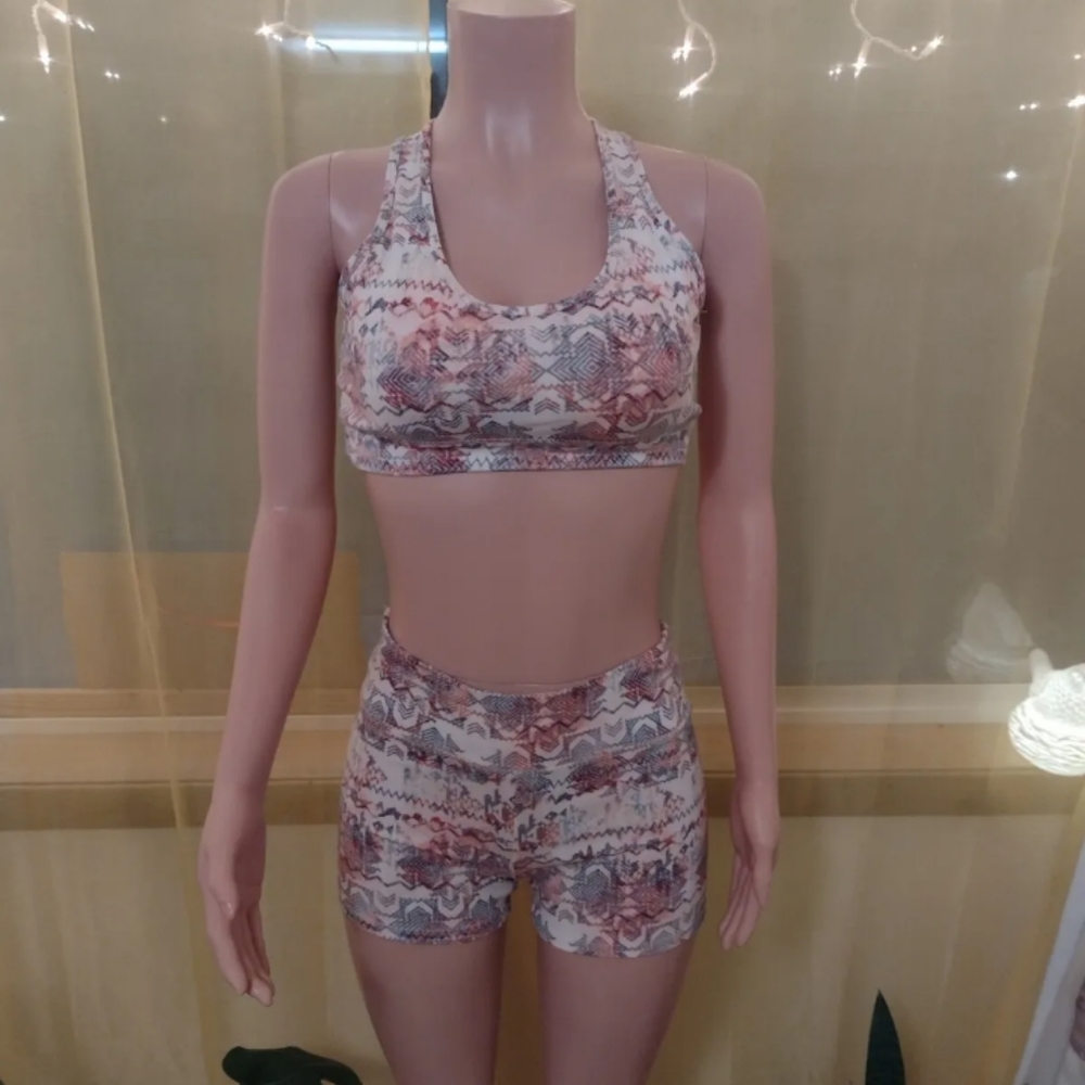 Shosho active wear set 2 piece NWT
